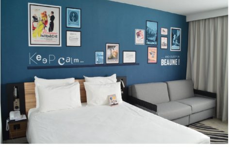 DOUBLE ROOM